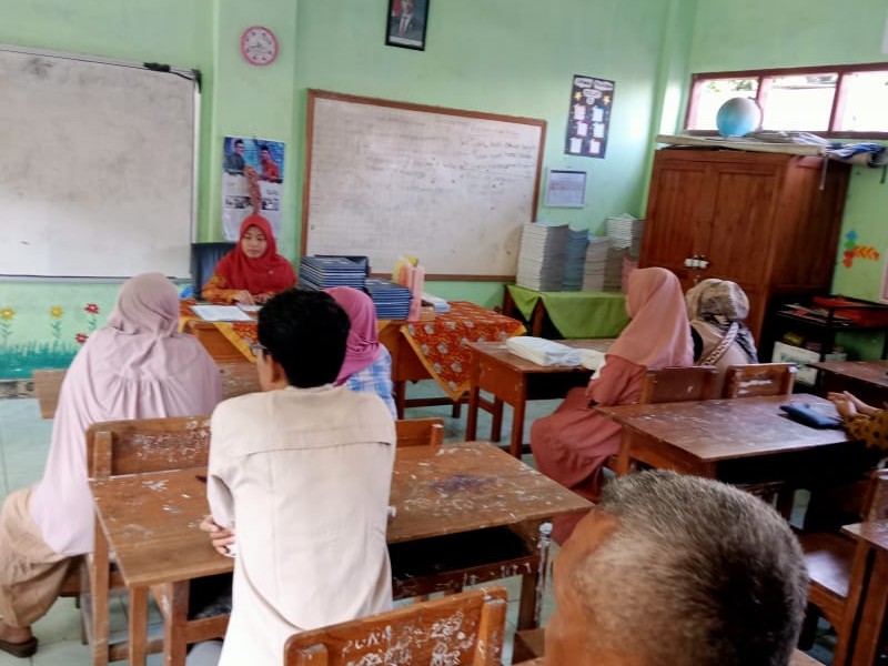 PENGAMBILAN RAPOT SEMESTER 2 TAHUN PELAJARAN 2024 / 2025