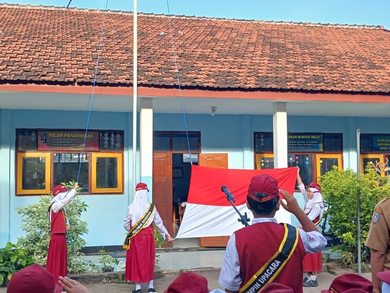 Pelaksanaan Upacara Bendera