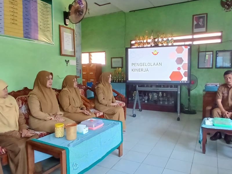 Monitoring Pengawas SD